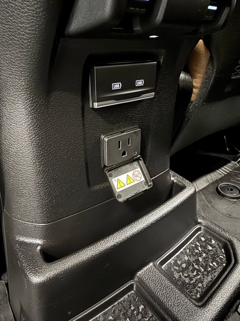 Used 2022 Jeep Wrangler Unlimited Rubicon w/ Dual Top Group image 39