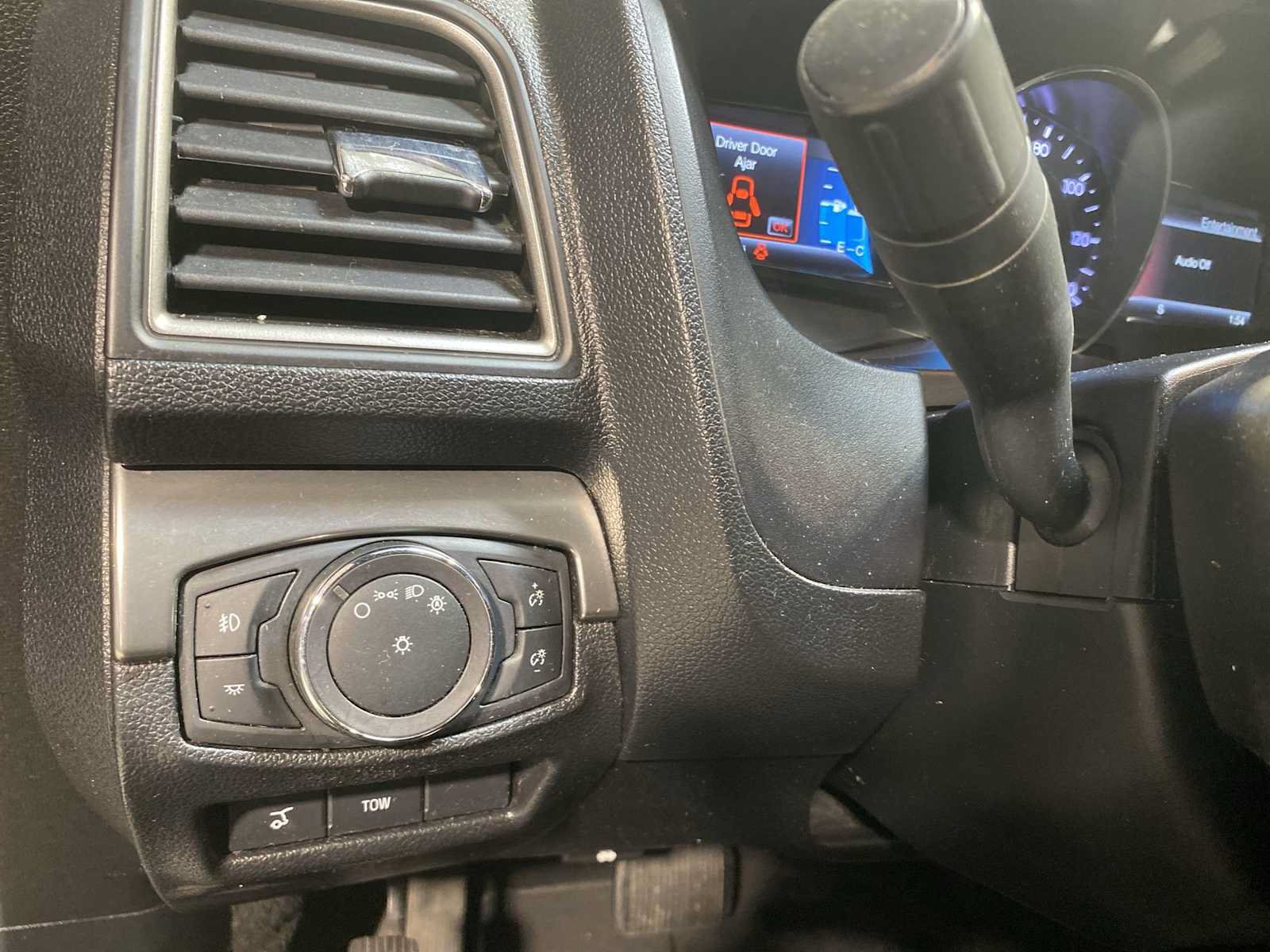 Used 2019 Ford Explorer XLT w/ Equipment Group 201A AWD/4WD image 24