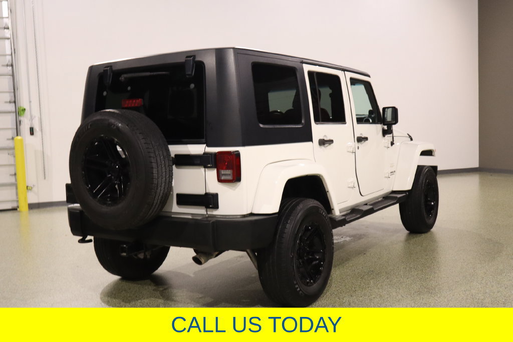 Used 2010 Jeep Wrangler Unlimited Sahara w/ Mopar Chrome Edition Group AWD/4WD image 11