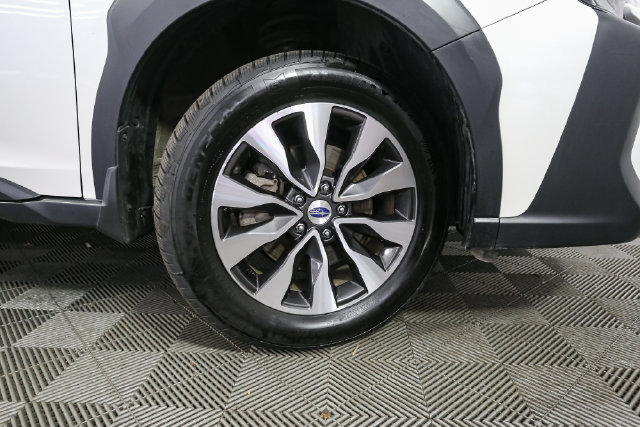 Used 2025 Subaru Outback Limited AWD/4WD image 15