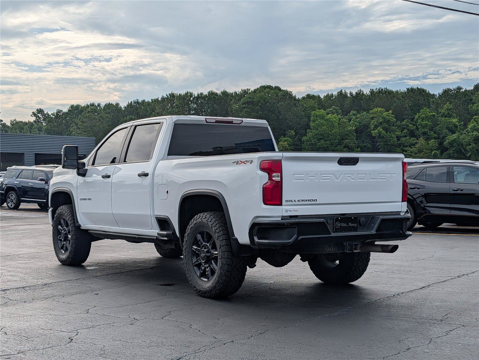 Used 2020 Chevrolet Silverado 2500 Custom w/ Custom Value Package AWD/4WD image 3