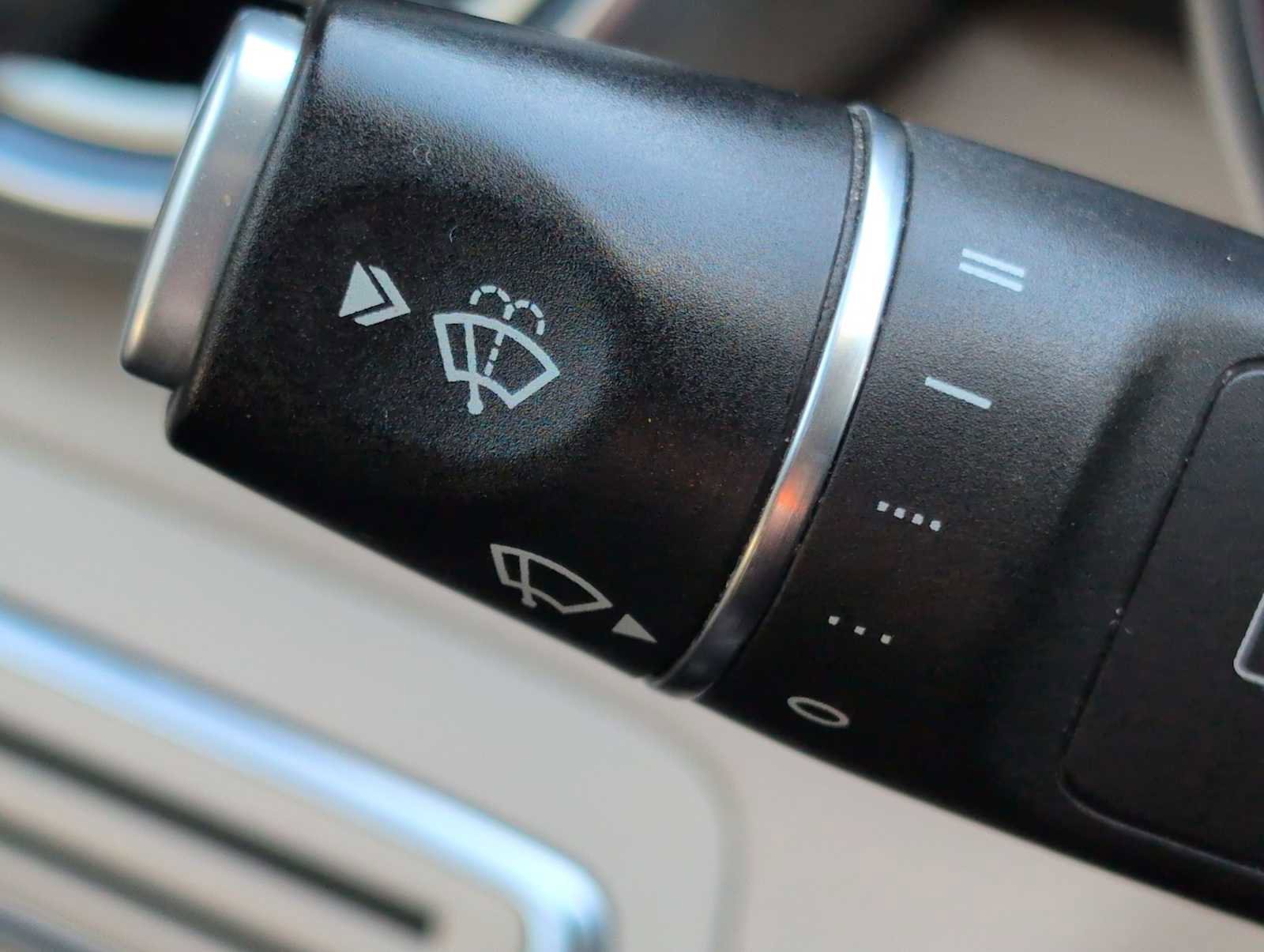 Used 2018 Mercedes-Benz C 300 4MATIC Sedan image 25