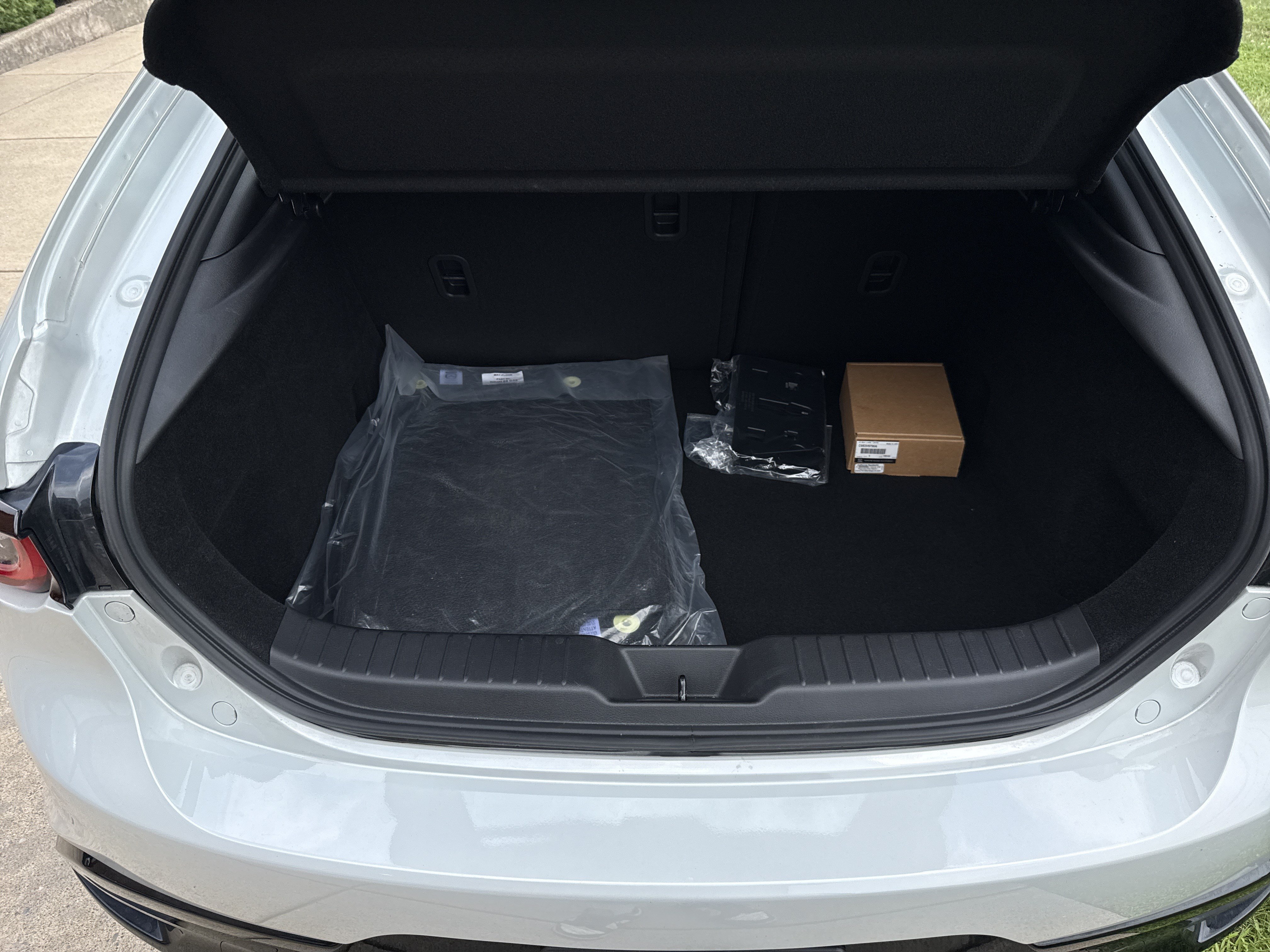 Certified 2025 MAZDA MAZDA3 s Sport w/ Appearance Package FWD image 28