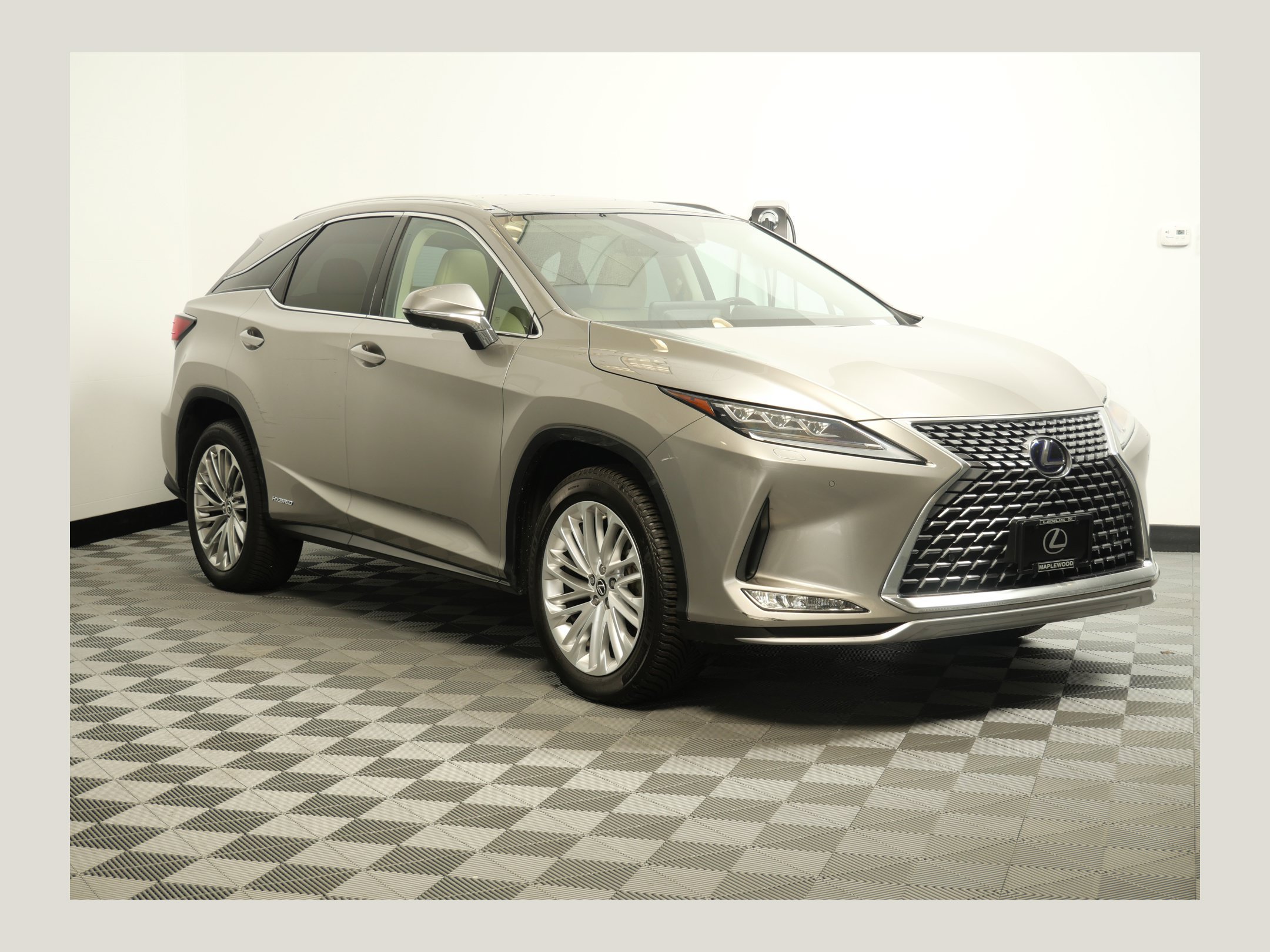 Used 2020 Lexus RX 450h AWD w/ Luxury Package image 1