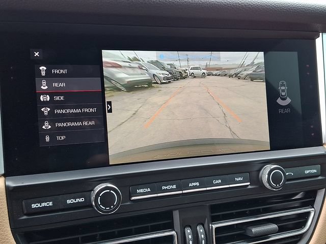 Used 2021 Porsche Macan AWD/4WD image 24