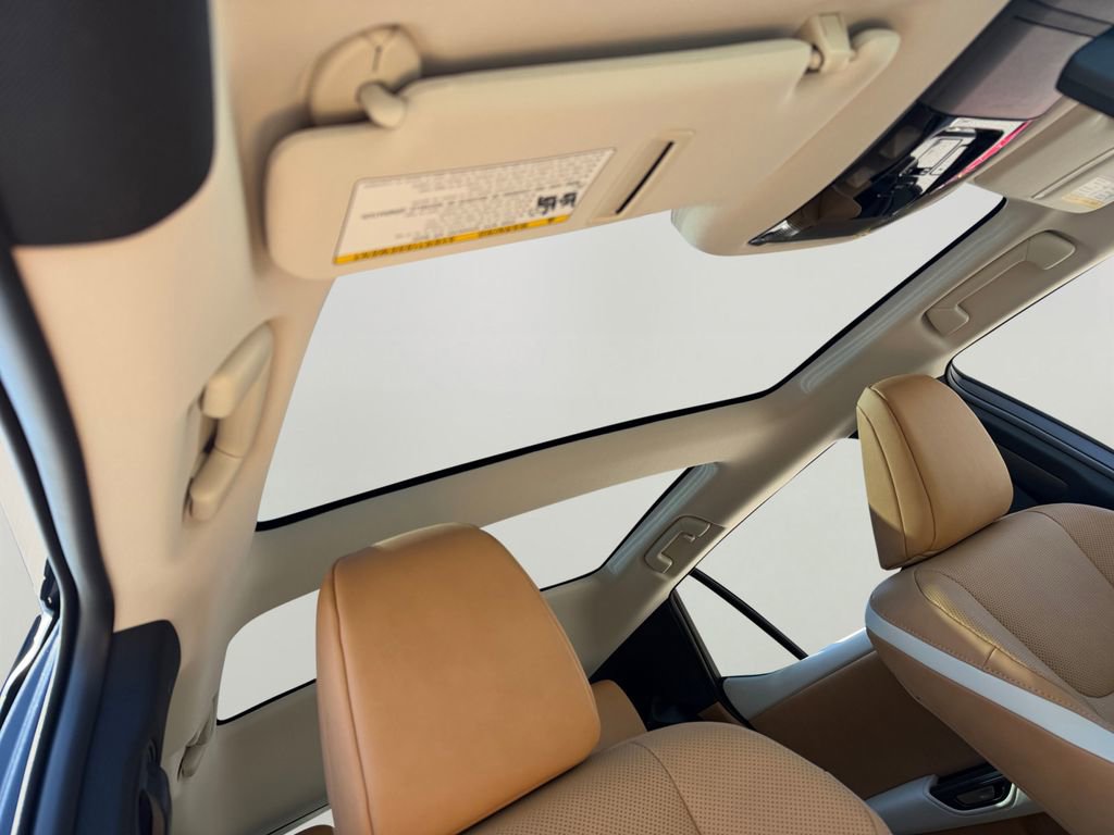 New 2026 Lexus RZ 450e AWD image 4