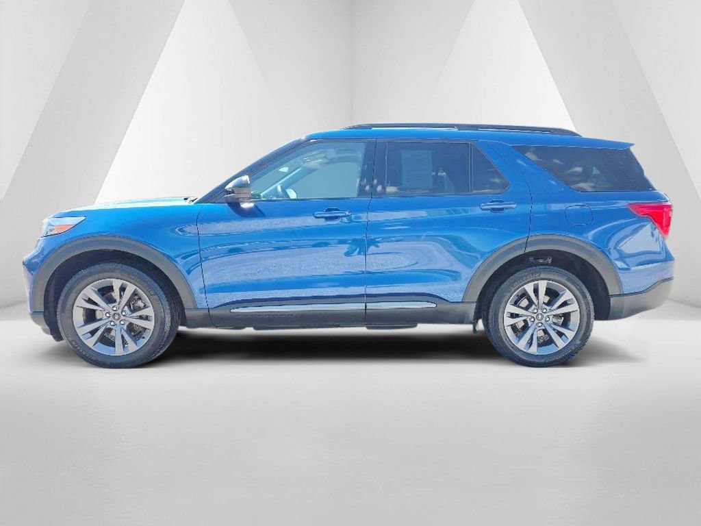 Used 2022 Ford Explorer XLT w/ Equipment Group 202A AWD/4WD image 7