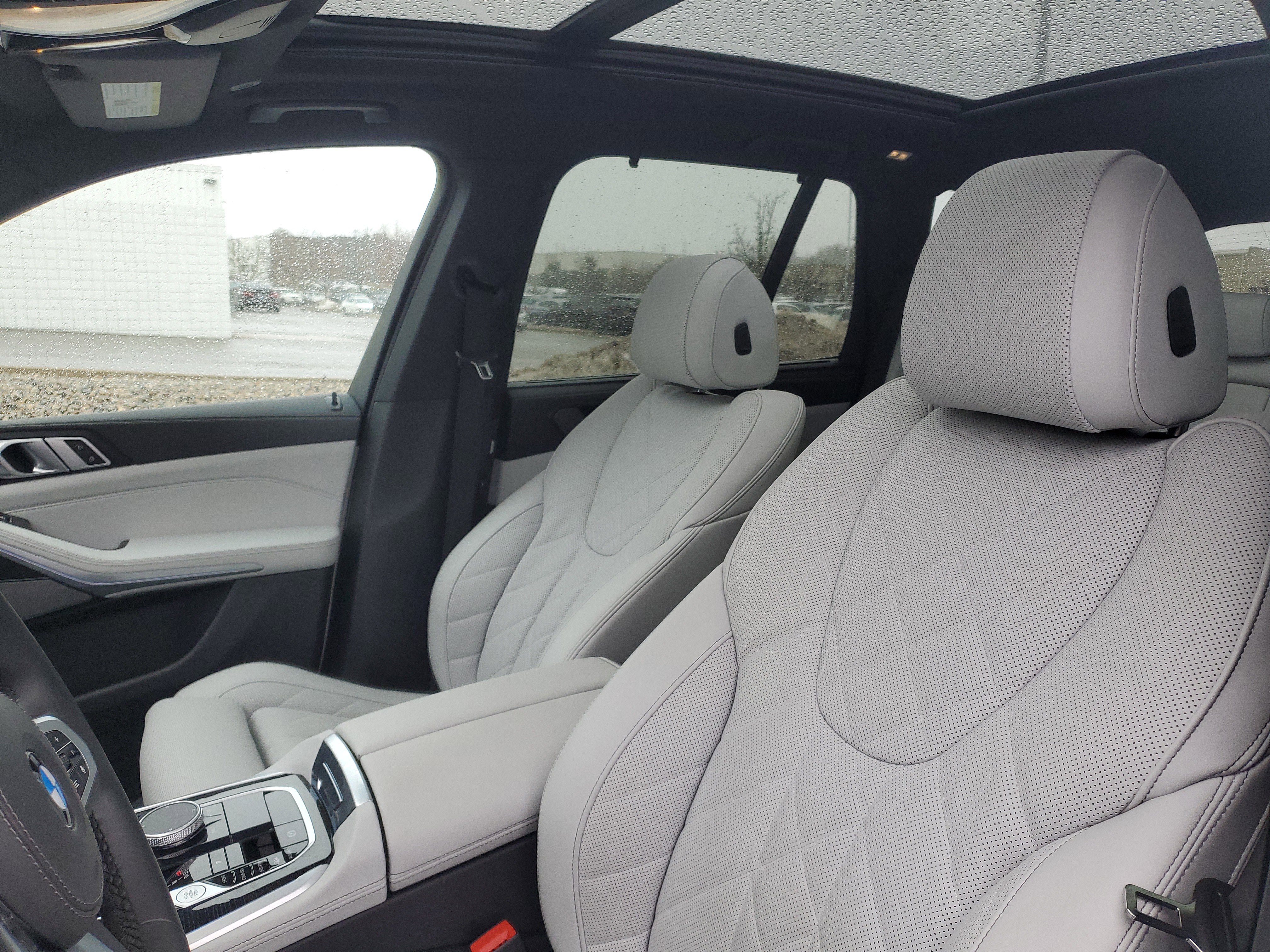 Certified 2025 BMW X5 xDrive40i w/ M Sport Package image 7