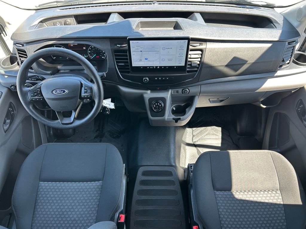 Used 2022 Ford E-Transit Medium Roof image 11