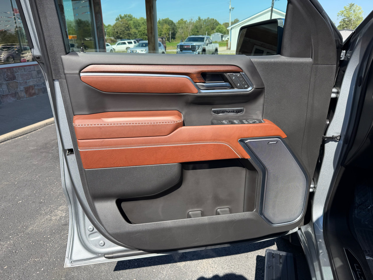 Used 2024 GMC Sierra 1500 Denali Ultimate image 14