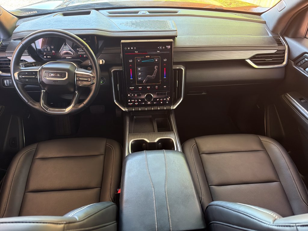Used 2024 GMC Acadia Elevation w/ Luxury Package FWD image 24