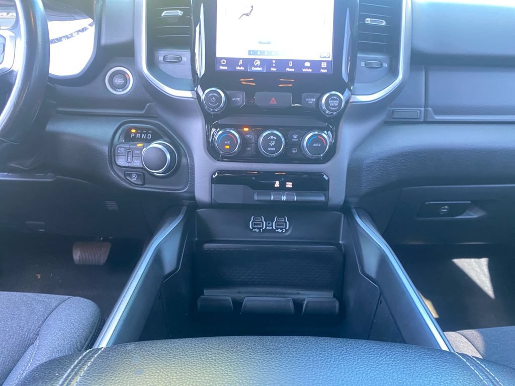 Used 2022 RAM 1500 Big Horn AWD/4WD image 11