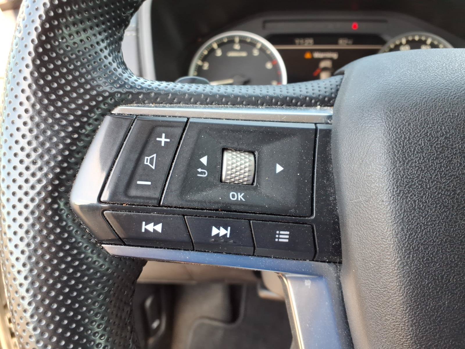 Used 2024 Mitsubishi Outlander SE AWD/4WD image 15