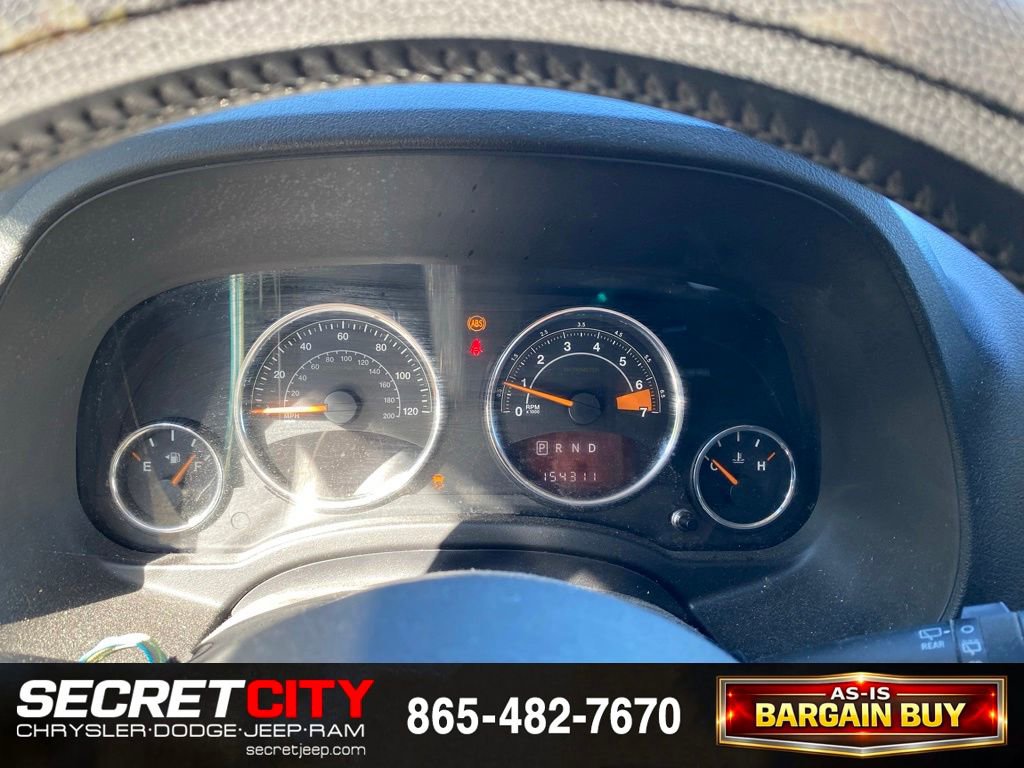 Used 2015 Jeep Compass Latitude w/ Sun/Sound Group AWD/4WD image 18