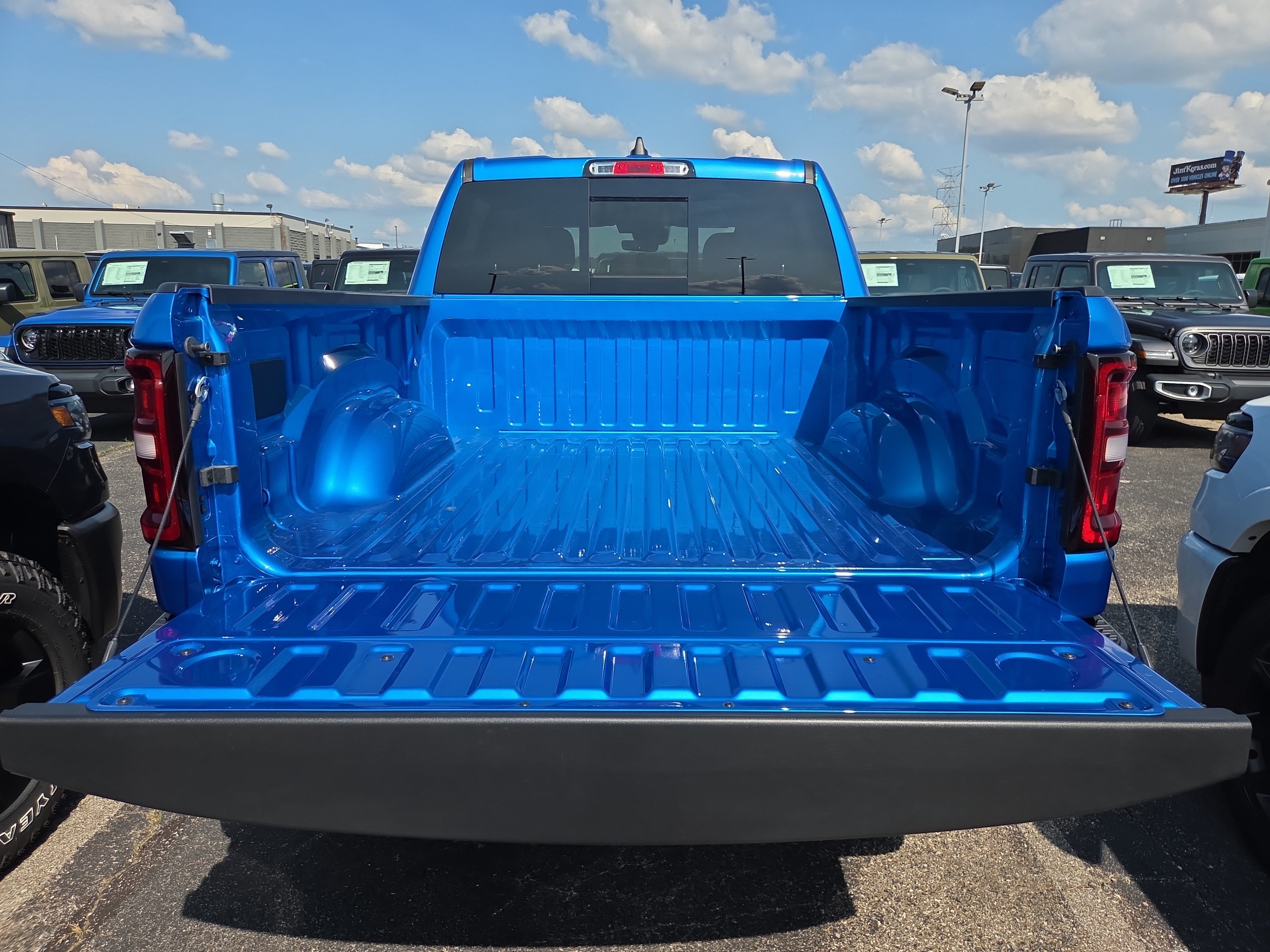New 2026 RAM 1500 Warlock AWD/4WD image 8