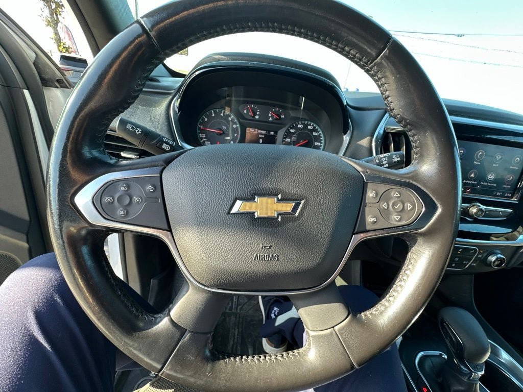Used 2022 Chevrolet Traverse LT w/ LPO, Floor Liner Package FWD image 13