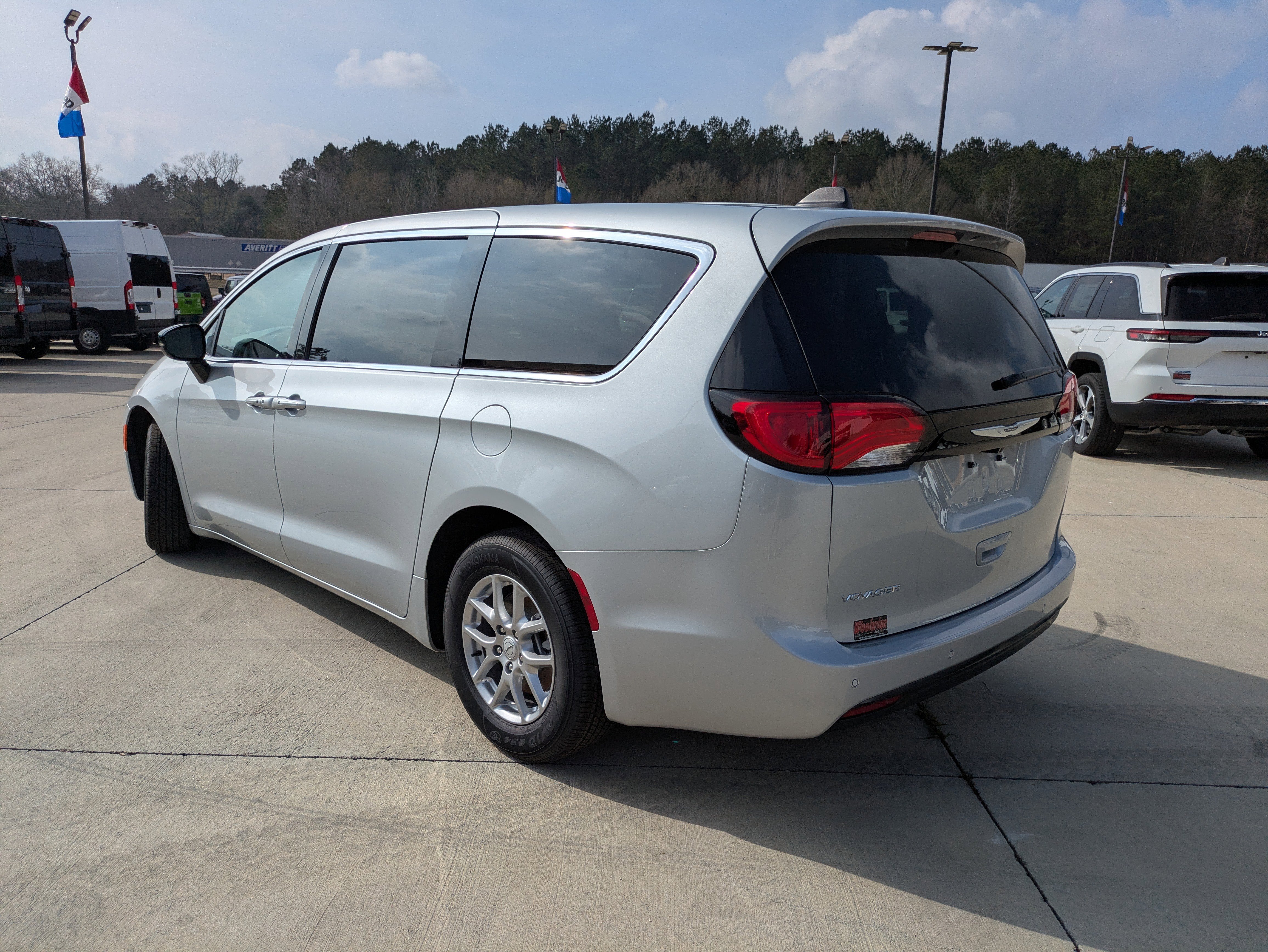 New 2026 Chrysler Voyager LX image 6