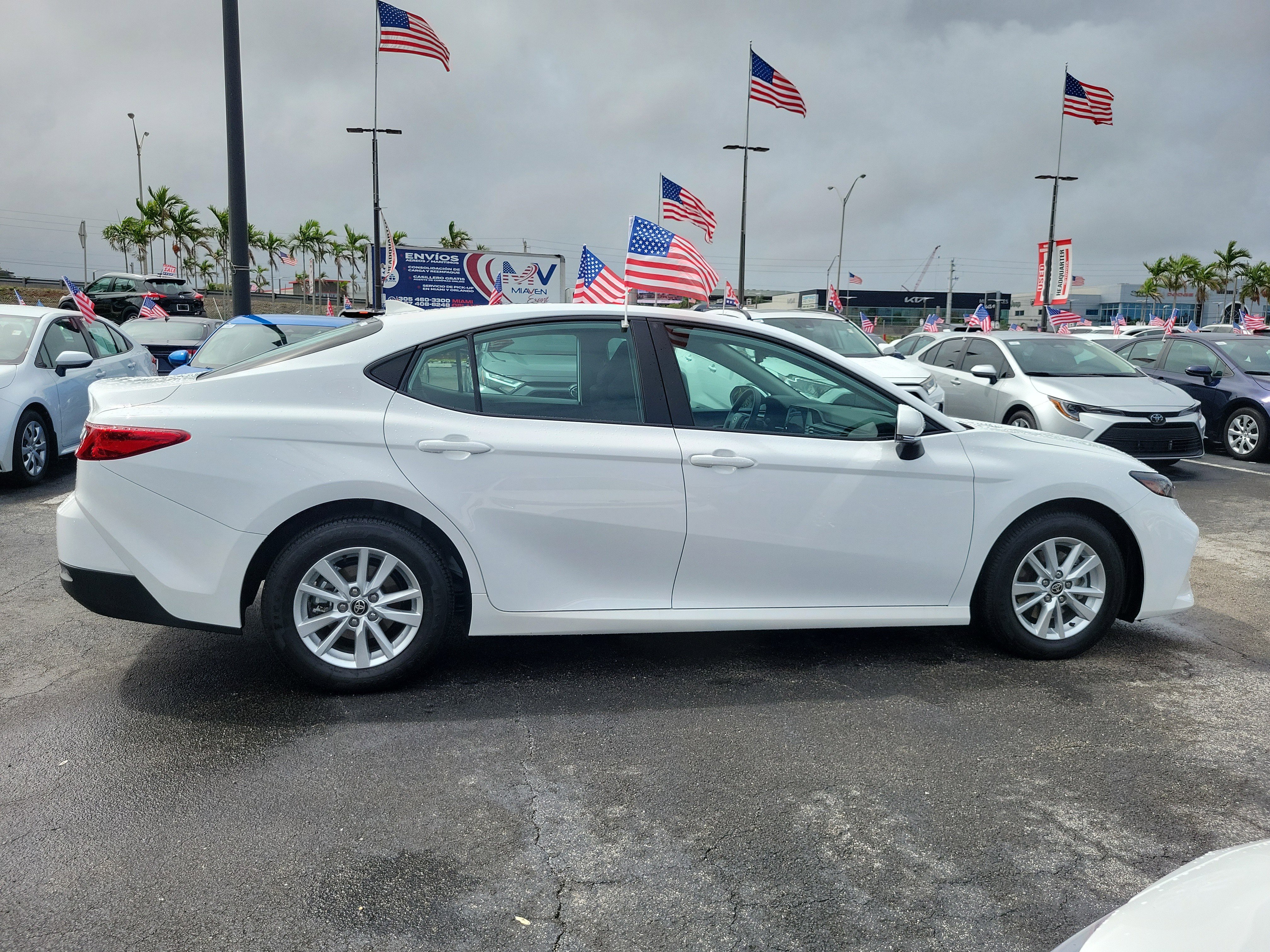 Used 2026 Toyota Camry LE w/ Convenience Package FWD image 13