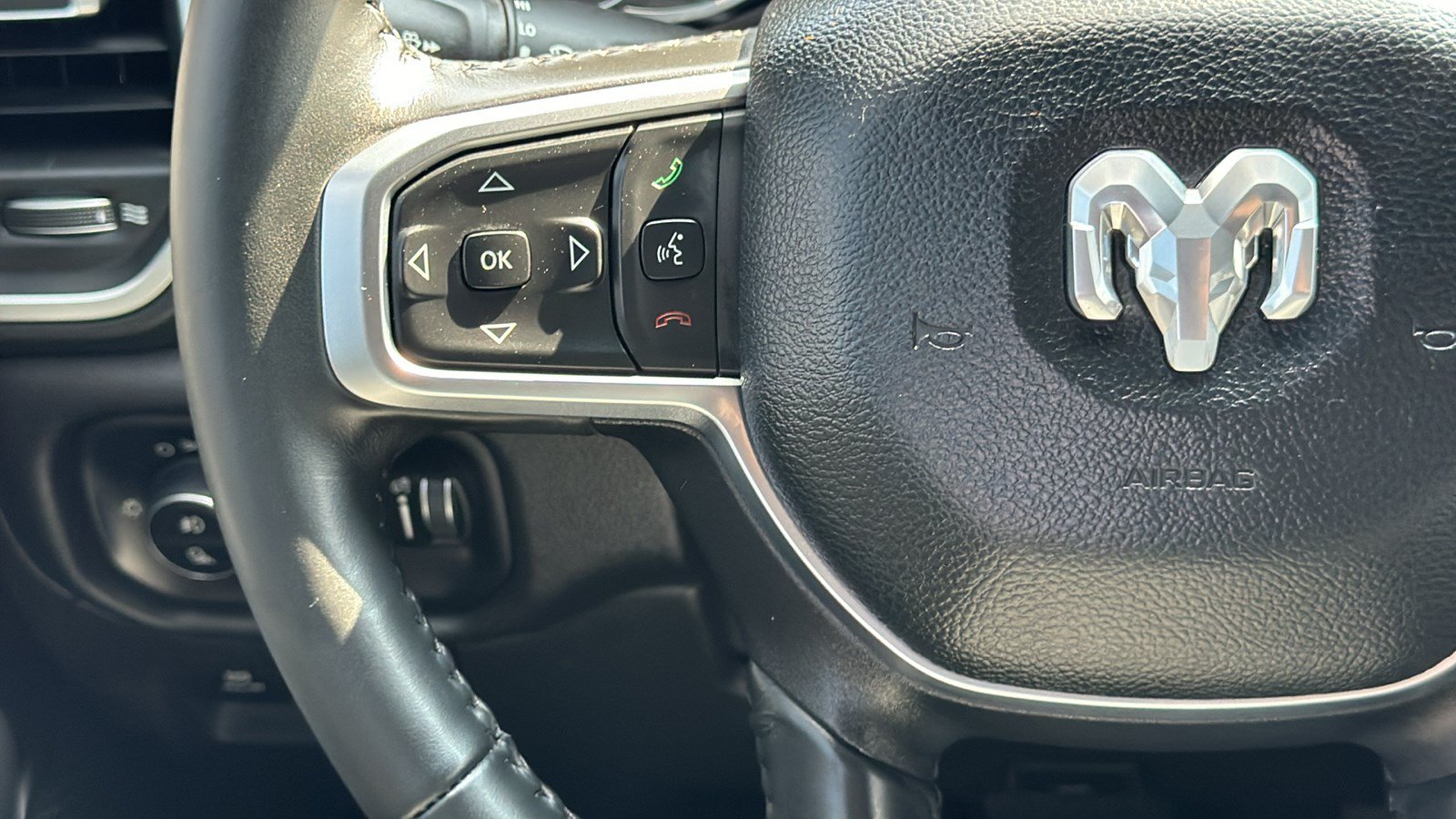 Used 2024 RAM 1500 Big Horn AWD/4WD image 30