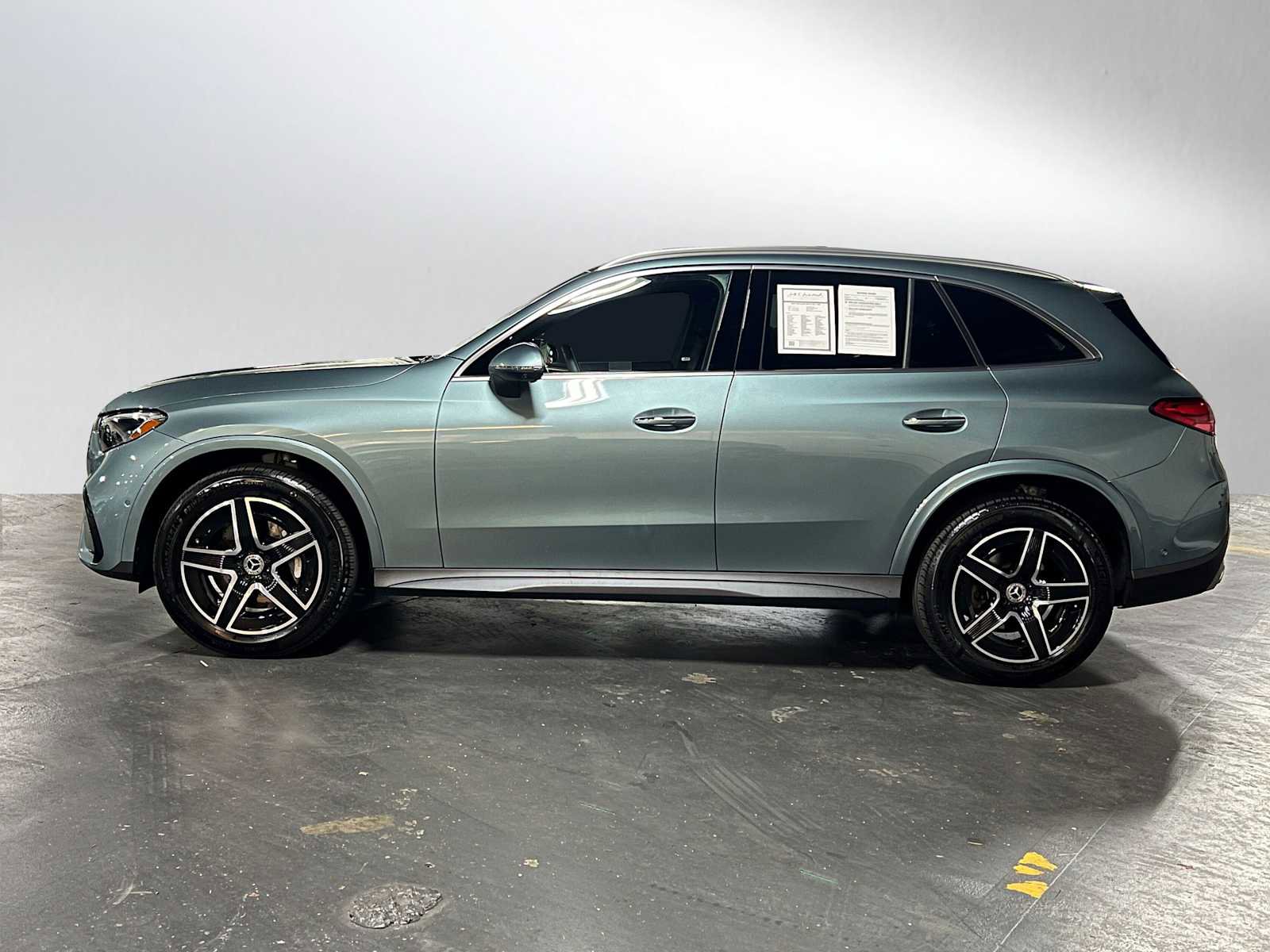 Certified 2025 Mercedes-Benz GLC 300 4MATIC image 6