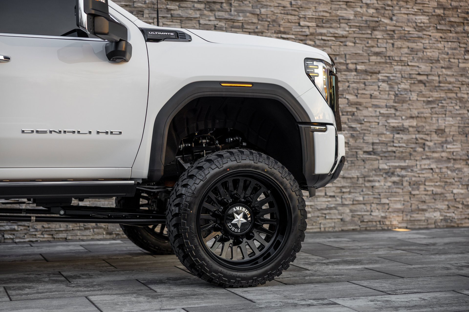 Used 2026 GMC Sierra 3500 Denali Ultimate image 12