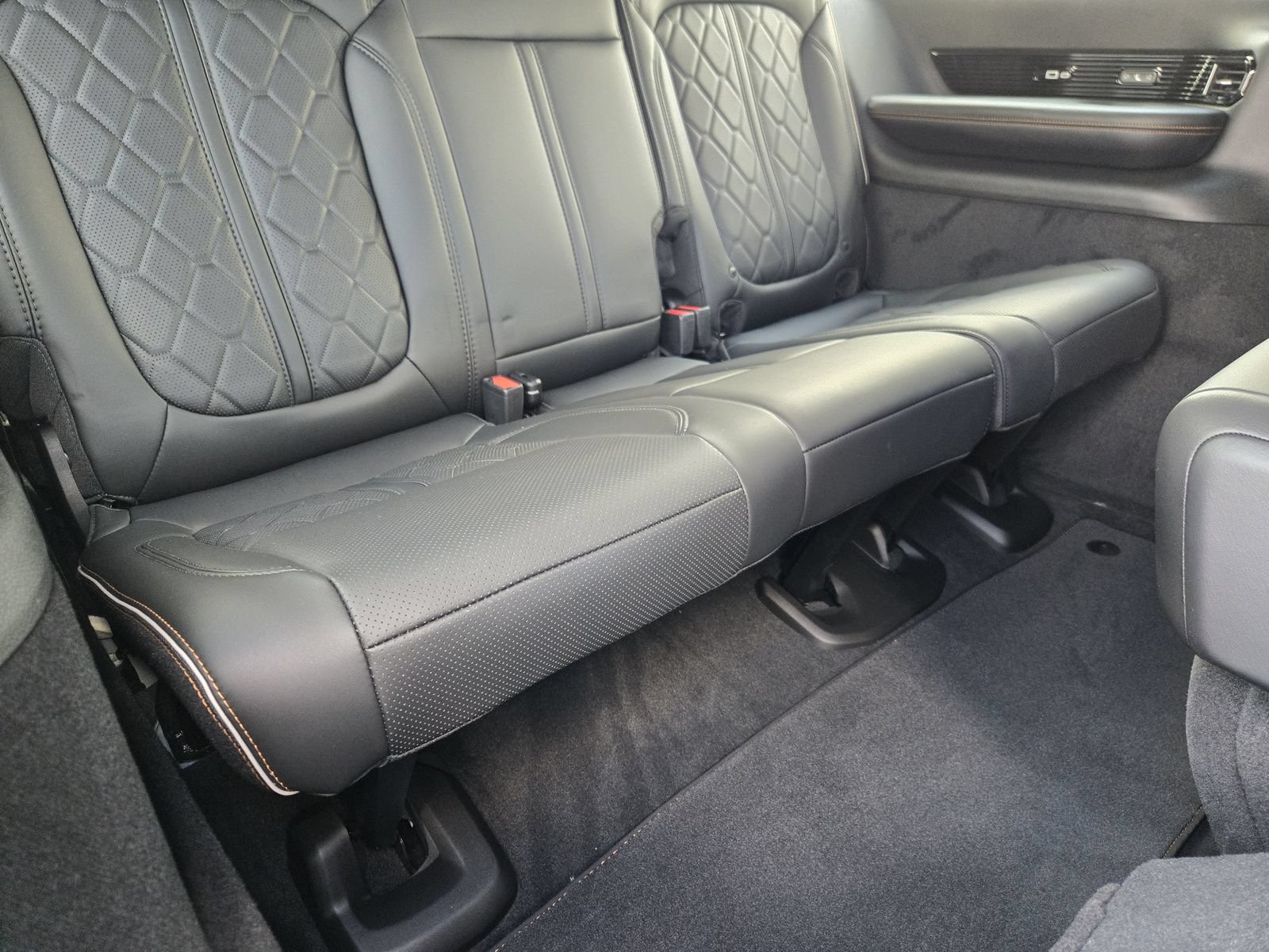 New 2026 Jeep Grand Wagoneer Summit AWD/4WD image 44