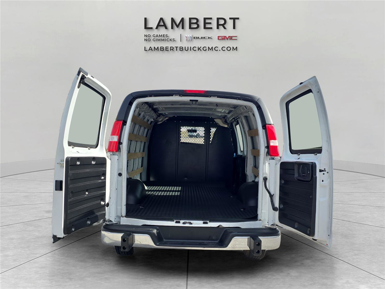 Used 2024 GMC Savana 2500 w/ Driver Convenience Package image 24