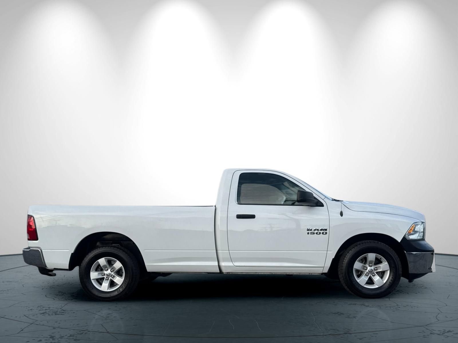 Used 2018 RAM 1500 Express image 3