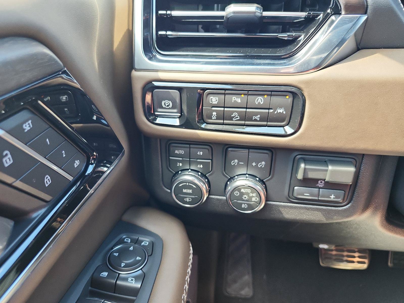 New 2026 GMC Yukon XL Denali Ultimate AWD/4WD image 20