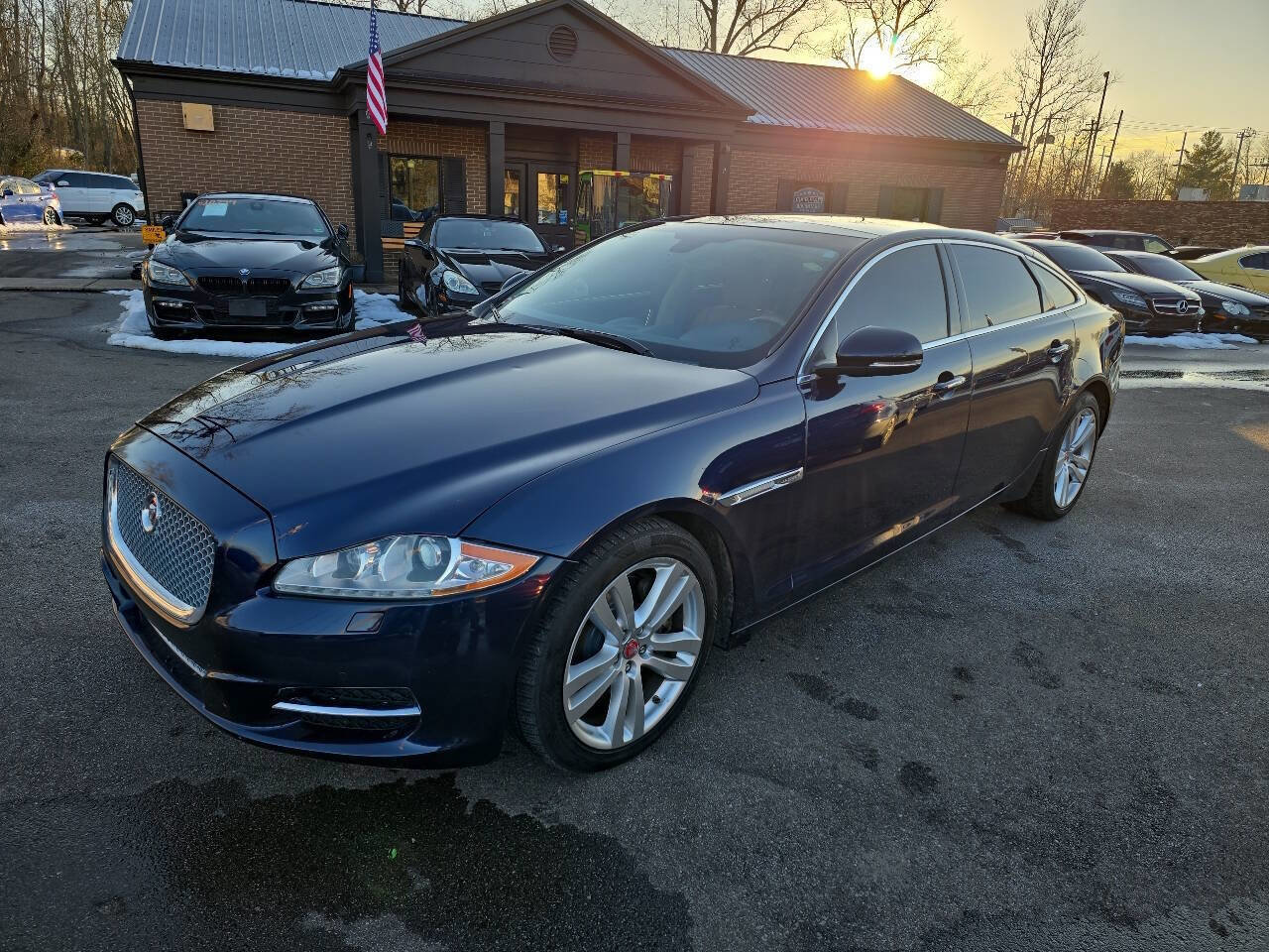 Used 2014 Jaguar XJ L Portfolio image 2