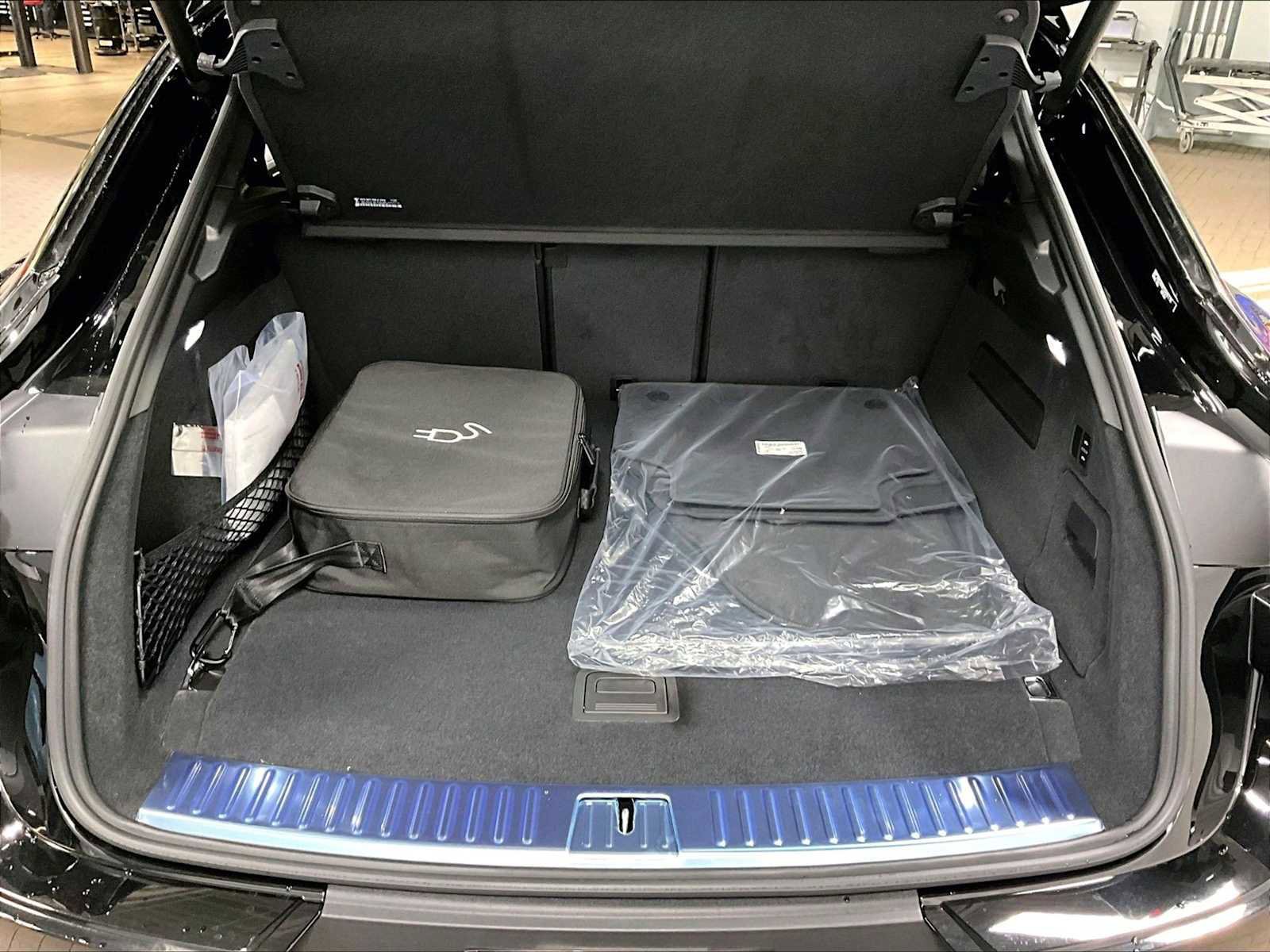 New 2026 Porsche Cayenne S image 39