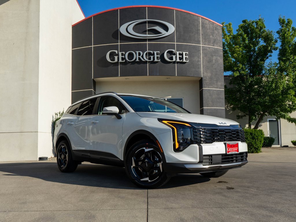 New 2026 Kia Sportage EX