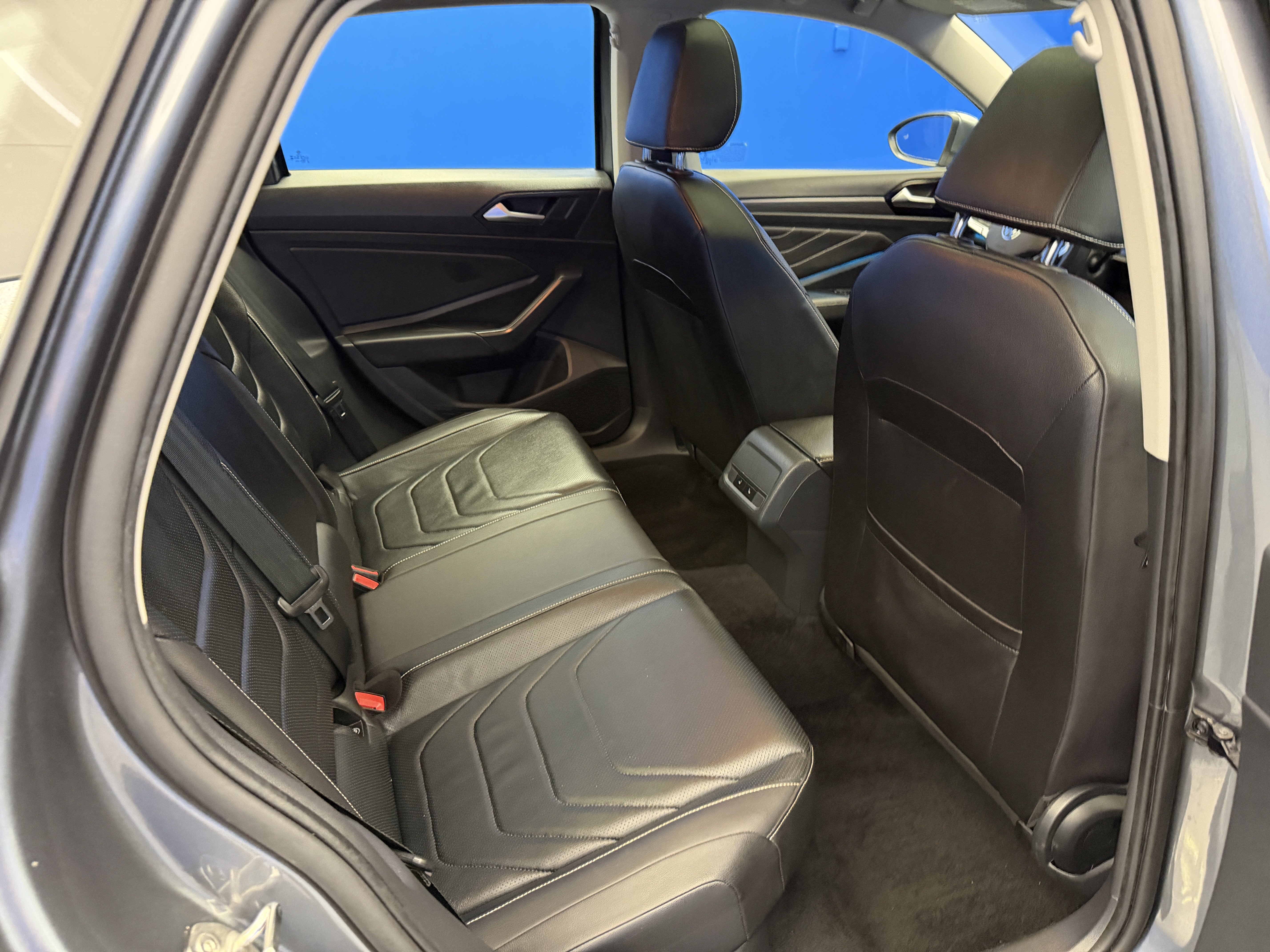 Used 2024 Volkswagen Jetta SEL FWD image 26