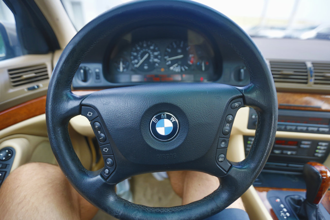 Used 2002 BMW 525i Sedan image 6