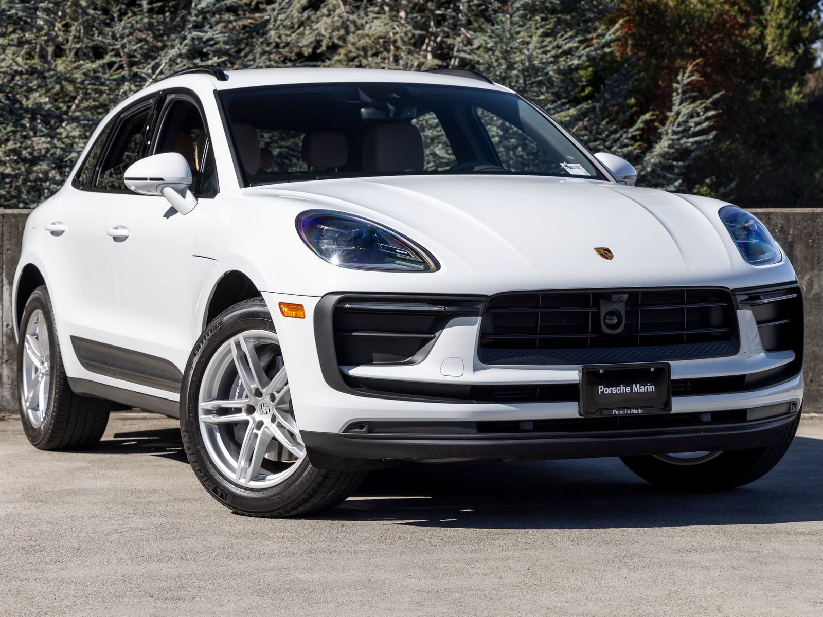 Certified 2026 Porsche Macan AWD/4WD image 6