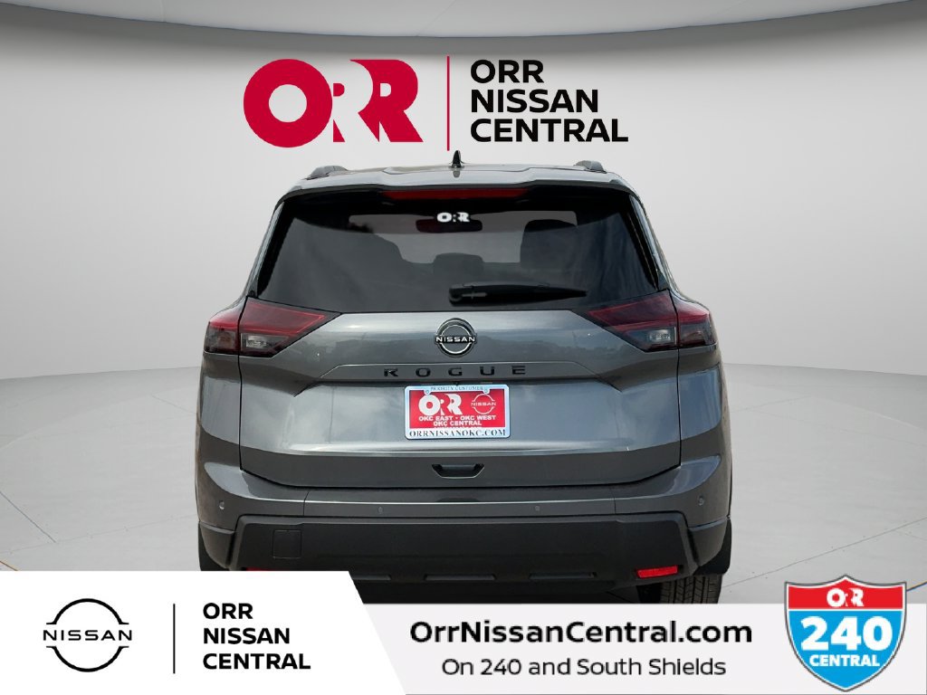 New 2027 Nissan Rogue Dark Armor FWD image 6