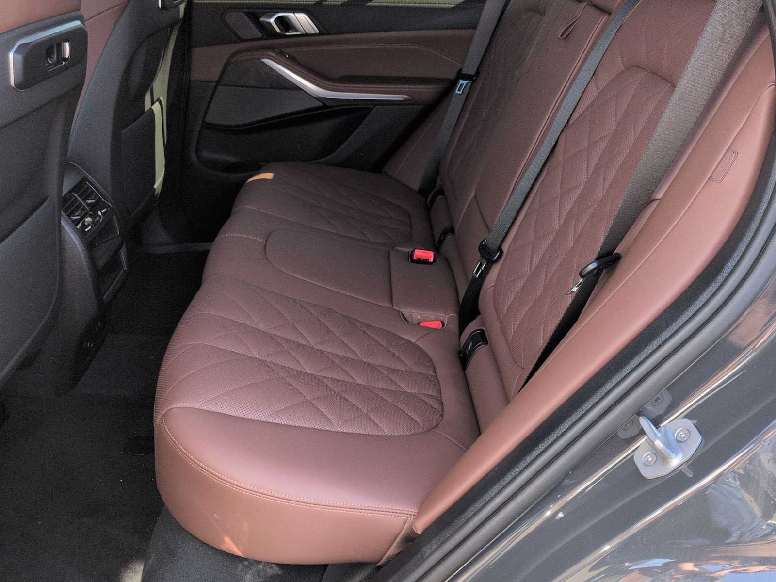 Used 2026 BMW X5 xDrive50e AWD/4WD image 21