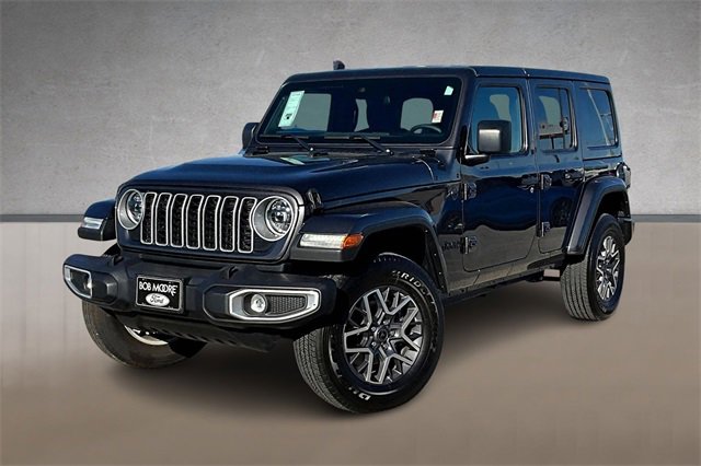 Used 2025 Jeep Wrangler Sahara image 1
