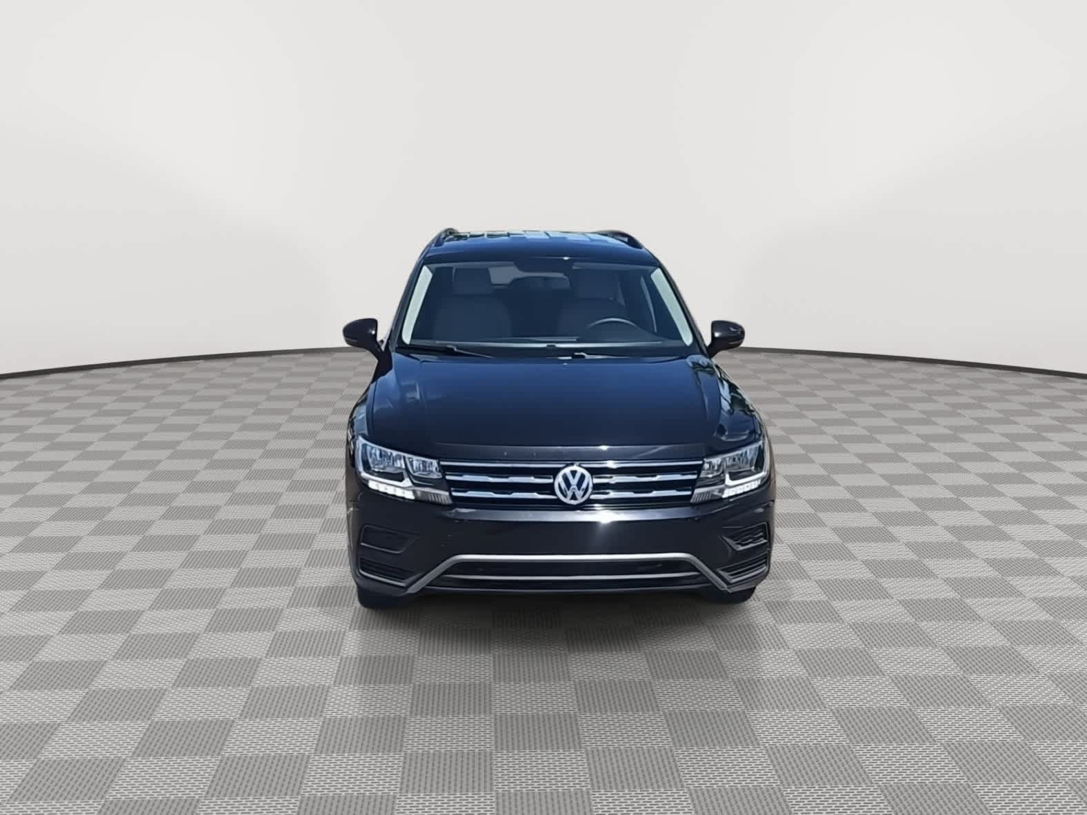 Used 2020 Volkswagen Tiguan S FWD image 3