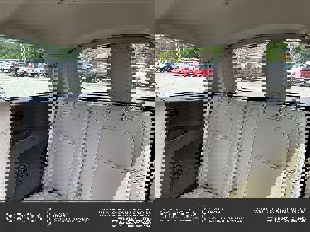 Used 2023 Lincoln Aviator Reserve w/ Elements Package Plus image 37