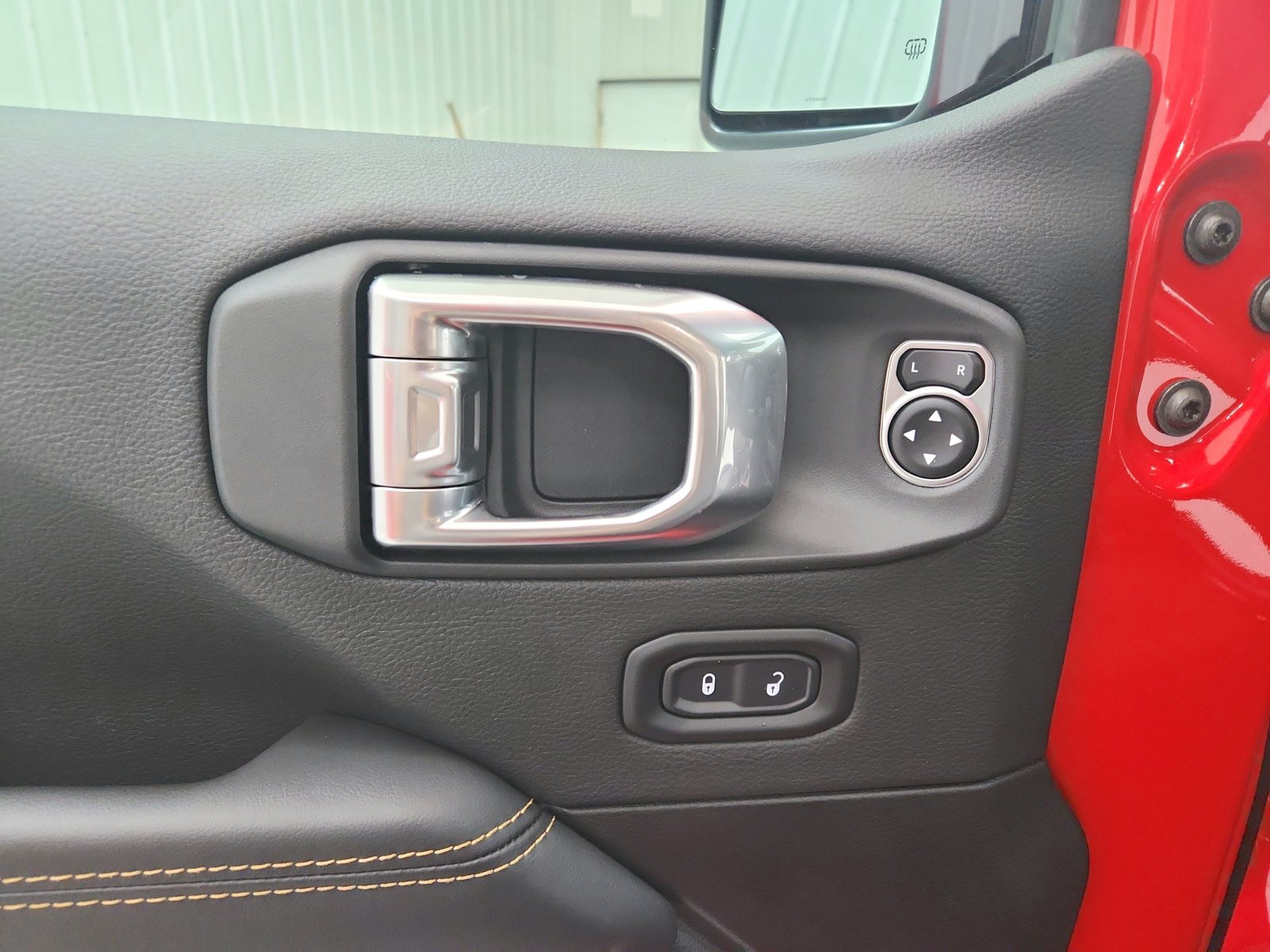 New 2026 Jeep Wrangler Unlimited Sahara AWD/4WD image 31
