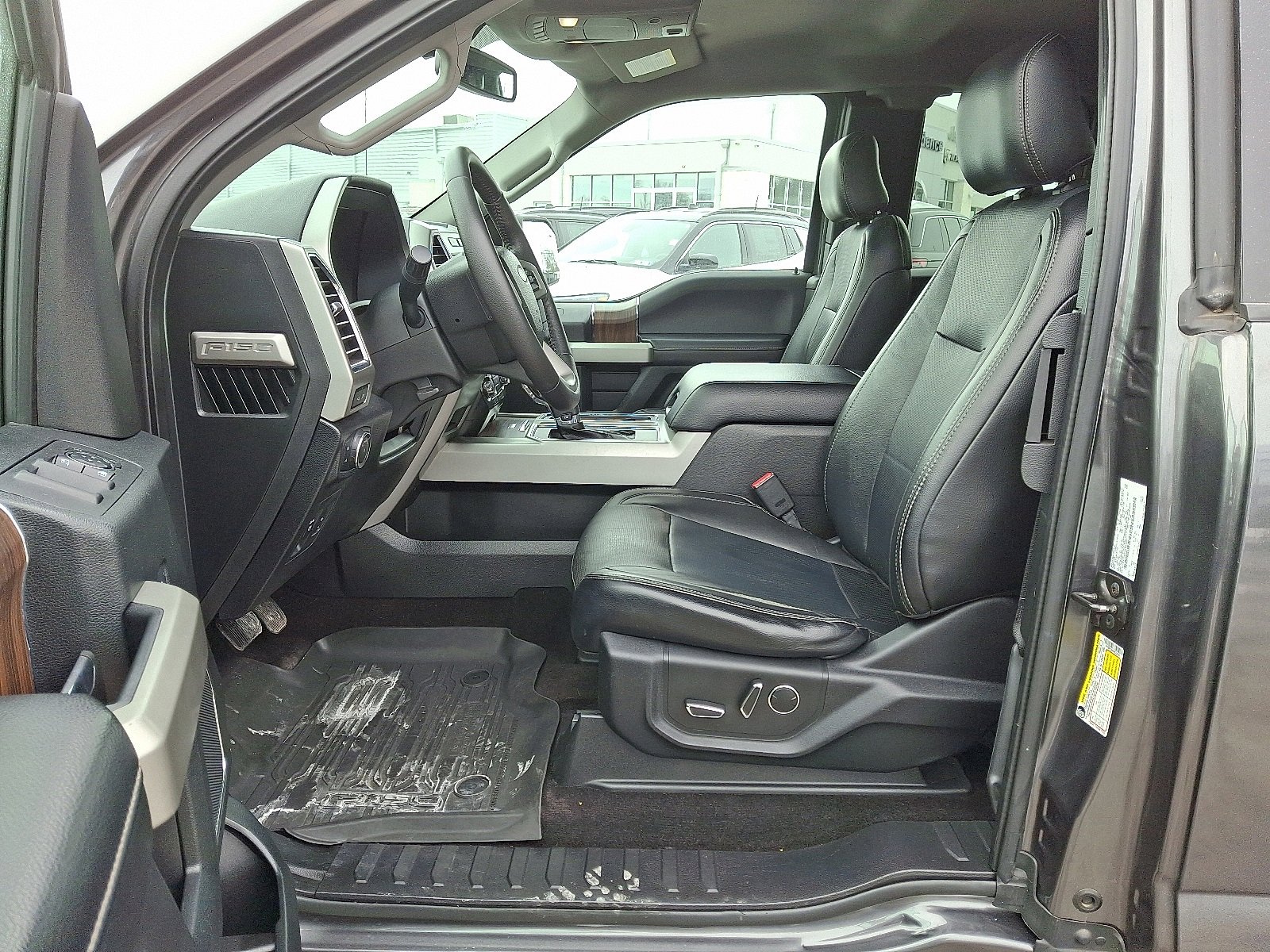 Used 2016 Ford F150 Lariat w/ Equipment Group 501A Mid image 15