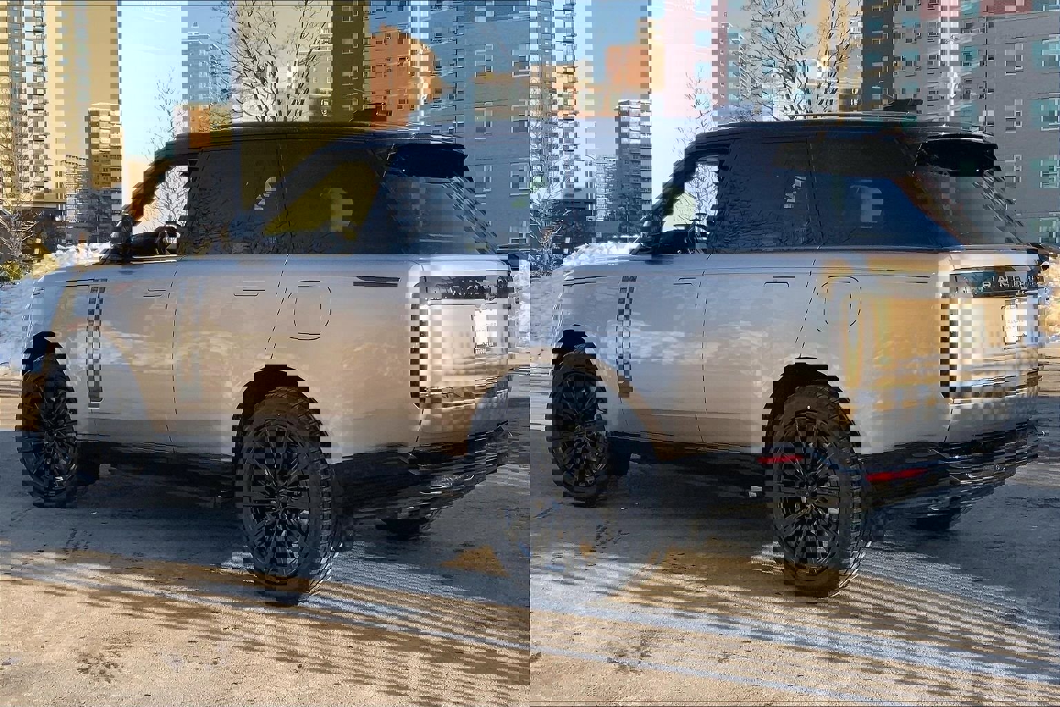 New 2026 Land Rover Range Rover SE image 12