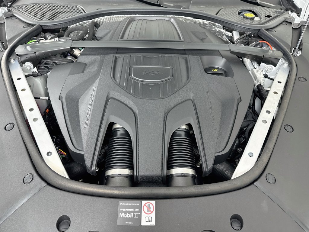 New 2026 Porsche Panamera RWD image 31