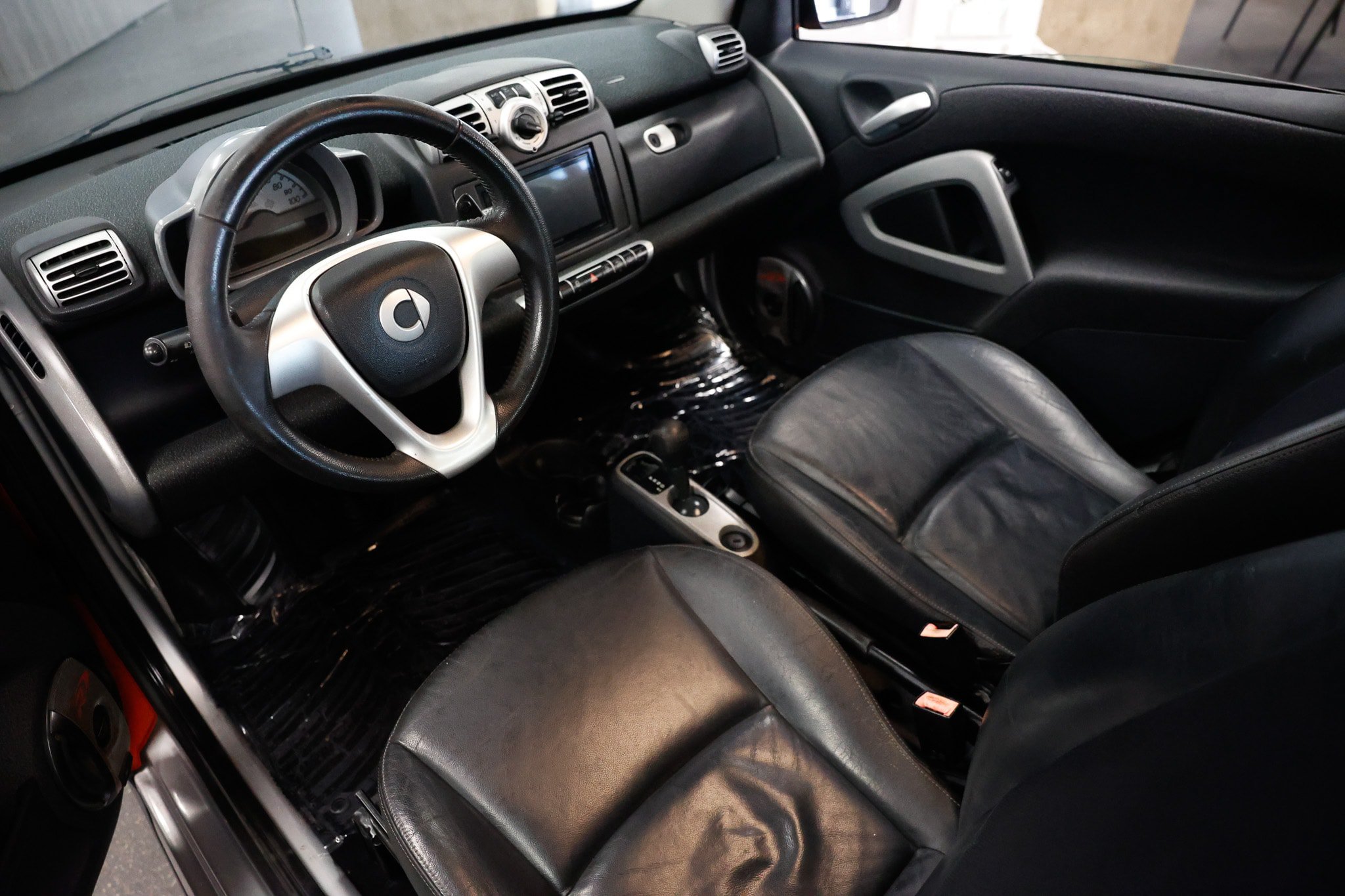 Used 2008 smart fortwo pure RWD image 6