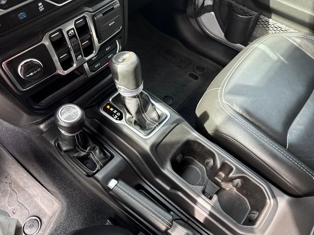 Used 2023 Jeep Wrangler Unlimited Sahara w/ Cold Weather Group image 29