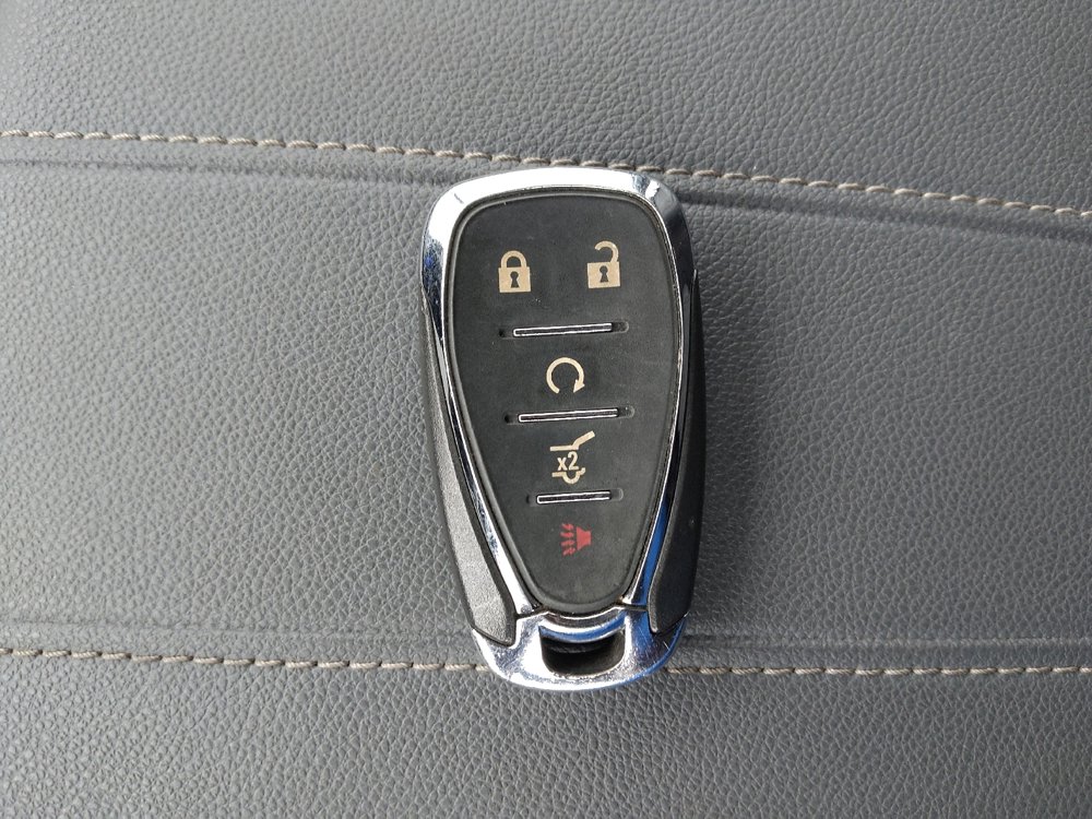 Used 2020 Chevrolet Traverse LT w/ LT Premium Package image 32