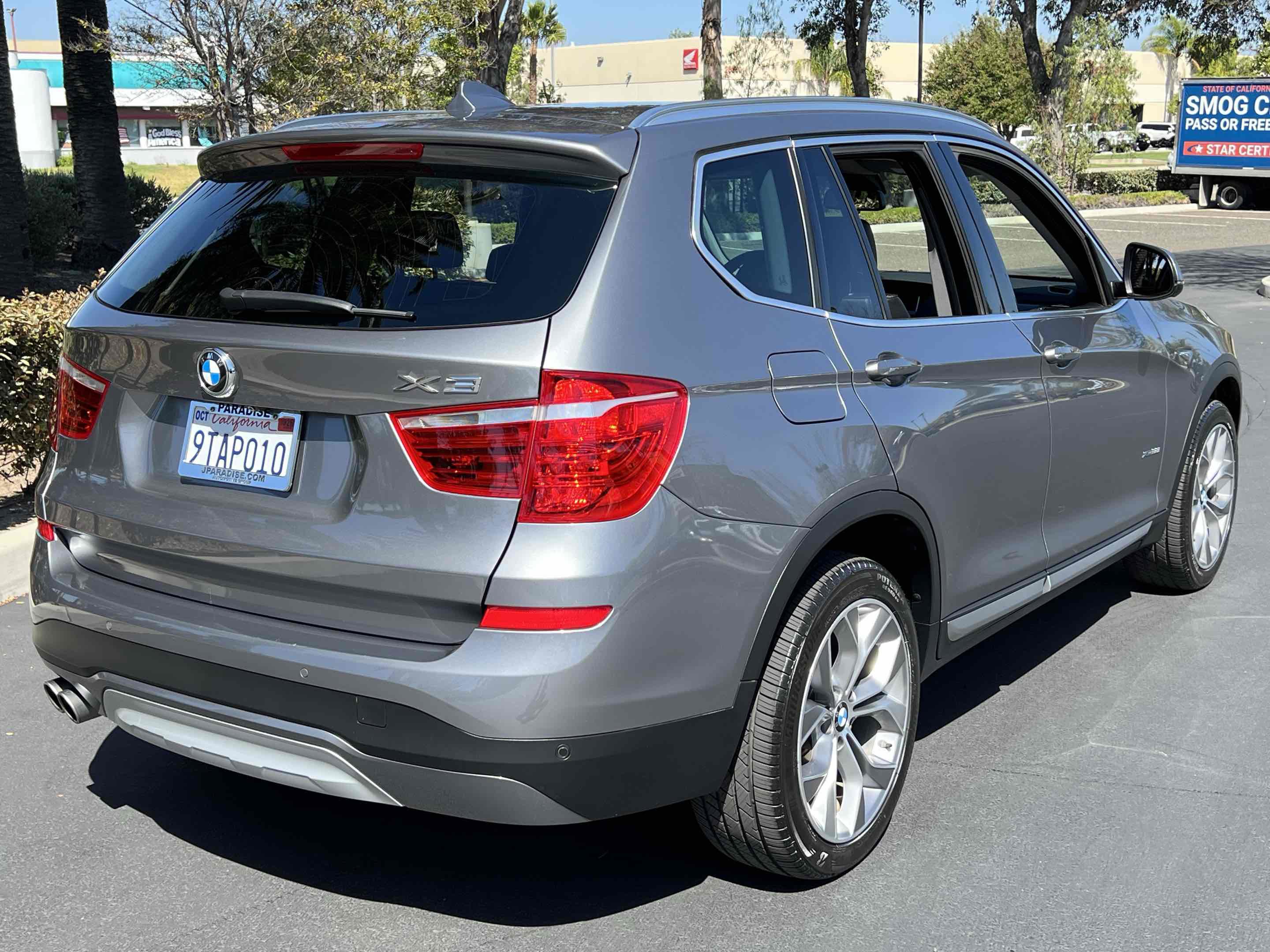 Used 2017 BMW X3 xDrive28i AWD/4WD image 24