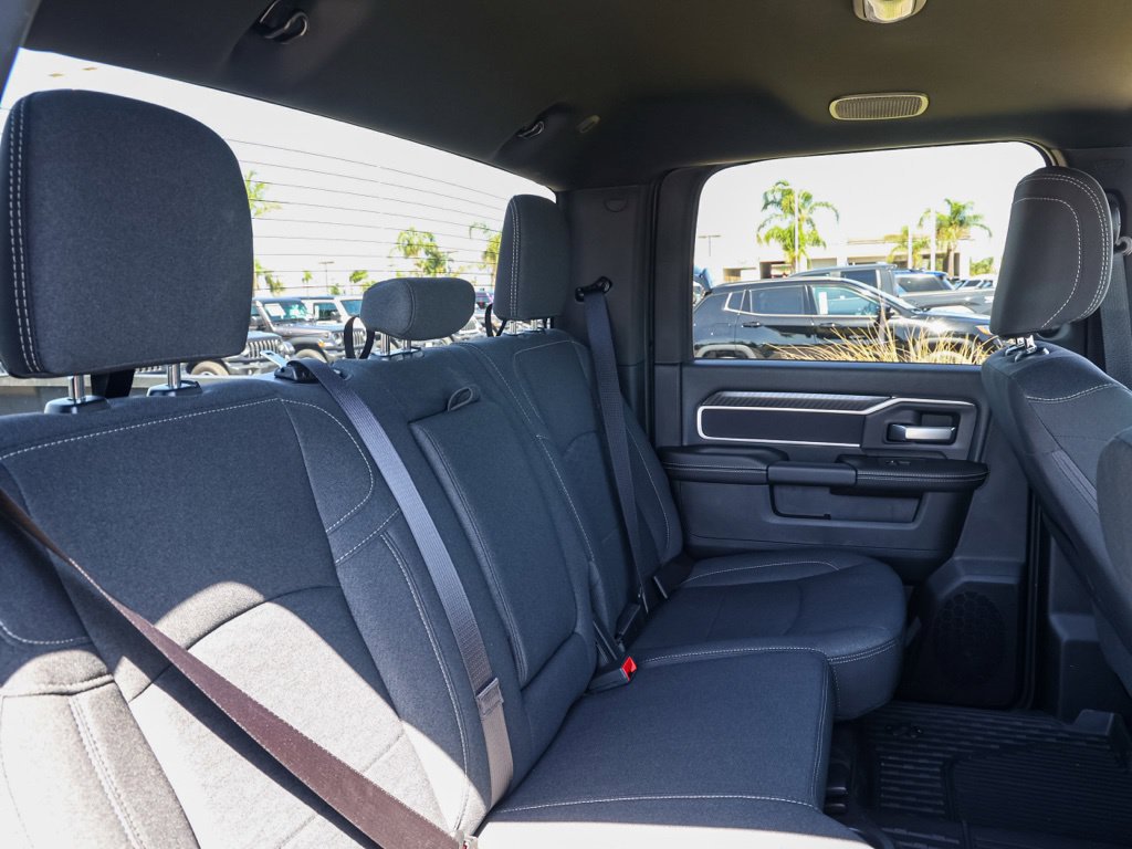 New 2026 RAM 3500 Big Horn AWD/4WD image 18