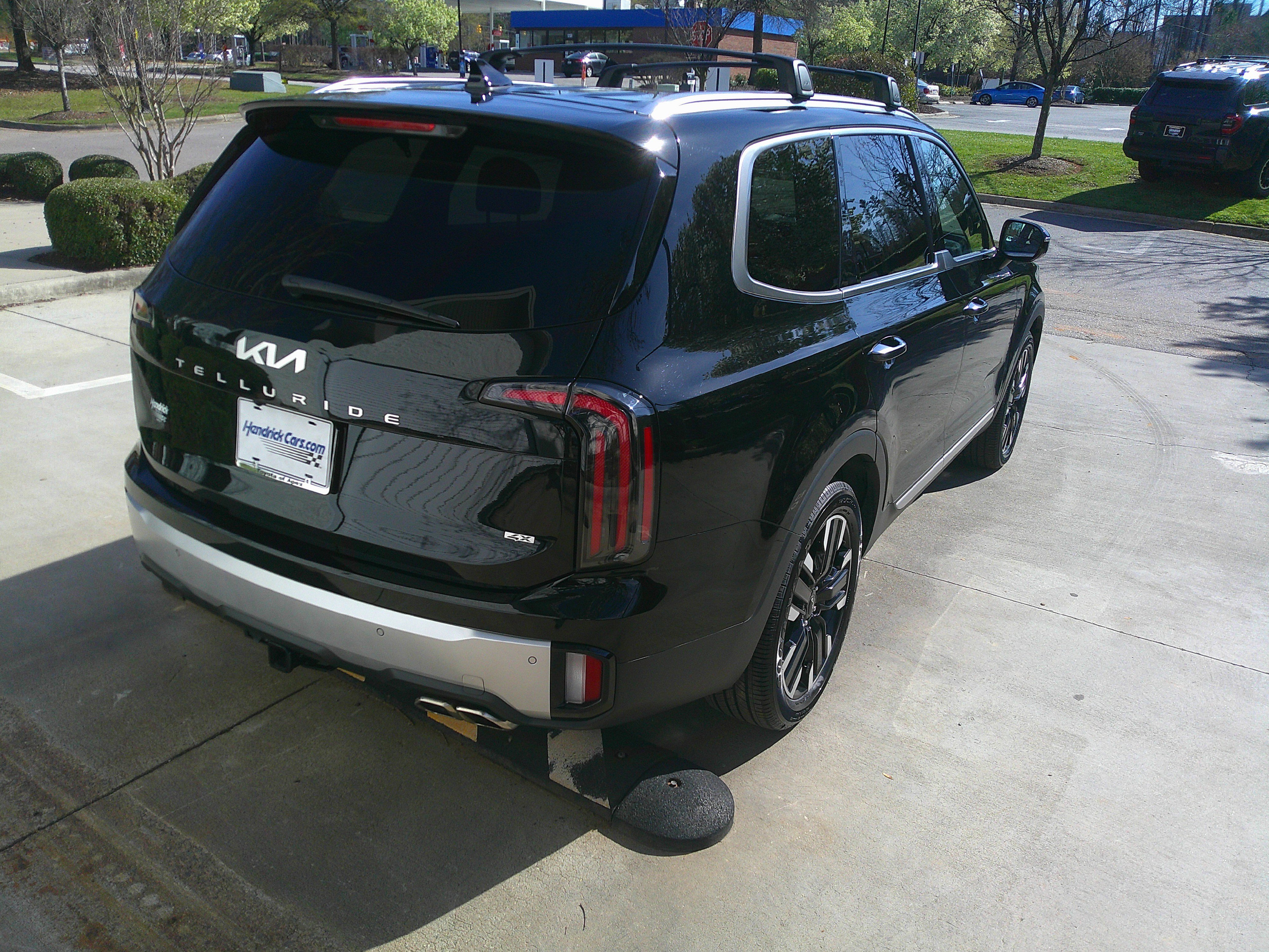 Used 2024 Kia Telluride SX Prestige w/ Towing Package image 12
